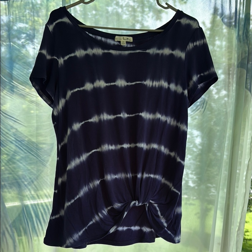 Nine Britton  Blue and White Relaxed Short Sleeve Tee